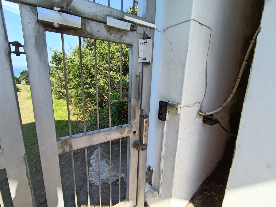 2 Bedroom Property for Sale in Hickmans River Eastern Cape
